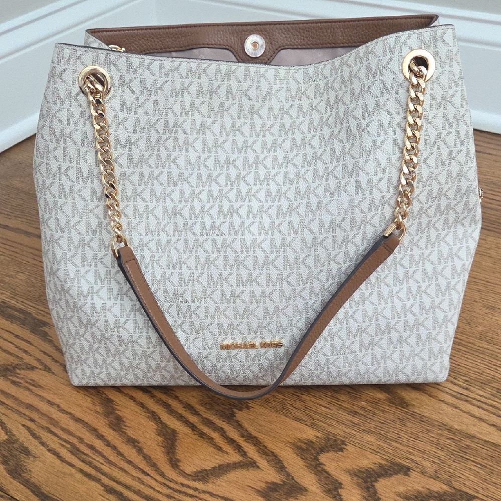 Michael Kors Signature Cream and Tan Shoulder Bag